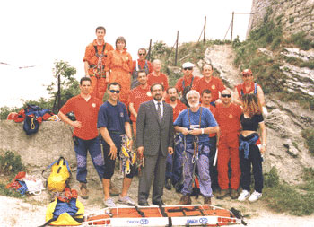 1998: foto di gruppo con Cesare Maestri
